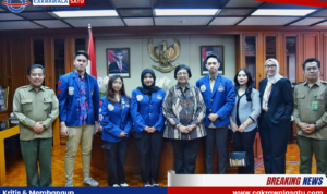 Menteri LHK saat terima tim peradilan semu dari Universitas Trisakti